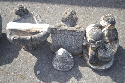 Lot 255 - Four various moulded figures