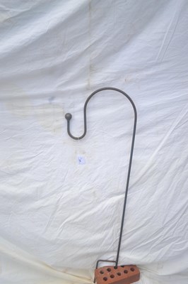 Lot 206 - A metal lamp or pot hanger, approx height 106cm