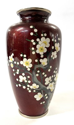 Lot 200 - A Japanese Ando Jubei style Ginbari Cloisonne...