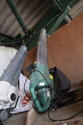 Lot 404 - An electric leaf blower