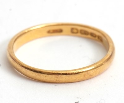 Lot 154 - A 22ct gold wedding band, hallmarked...