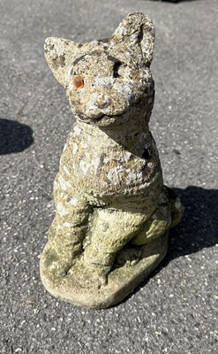 Lot 111 - Small figure of a Kitten