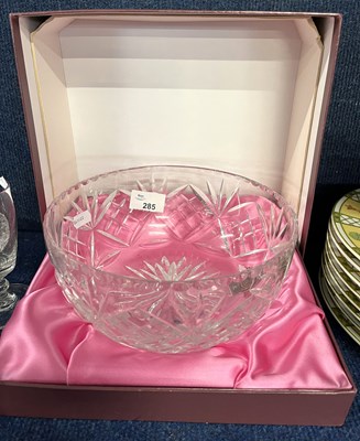 Lot 285 - A boxed Royal Doulton crystal fruit bowl