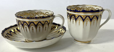Lot 338 - A late 18th Century Derby trio with blue and...