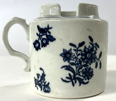 Lot 352 - An 18th Century Worcester porcelain mustard...