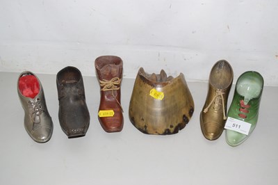 Lot 511 - Collection of various shoe ornaments