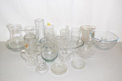 Lot 534 - Quantity of various household glass including...