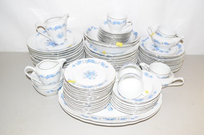 Lot 568 - A quantity of Czechkoslovakian floral dinner...