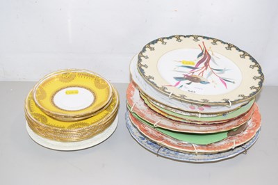 Lot 643 - Quantity of various decorative plates