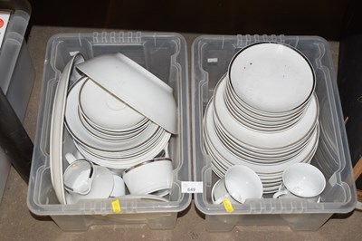 Lot 649 - Two boxes of various dinner wares