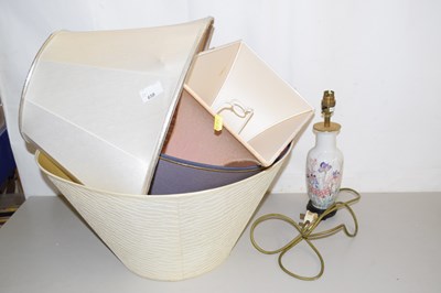 Lot 658 - Quantity of various lamp shades