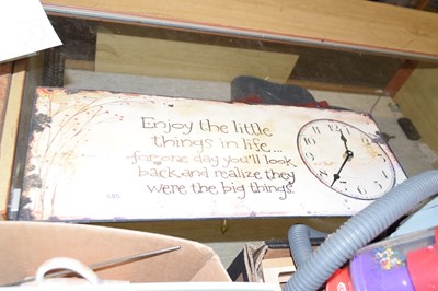 Lot 685 - Modern novelty wall clock
