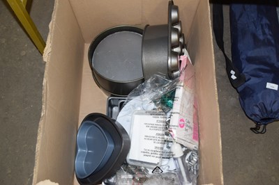 Lot 703 - Box of assorted cook ware