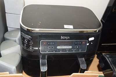 Lot 733 - Ninja twin drawer air fryer