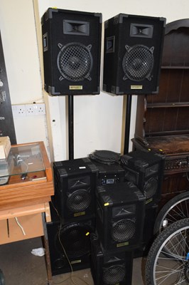 Lot 750 - An Ekho speaker set