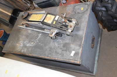 Lot 766 - Vintage wooden storage chest