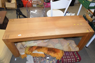 Lot 776 - A modern low side table