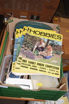 Lot 800 - Box containing various sundry collectables...