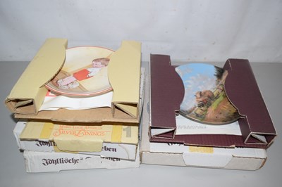 Lot 164 - Quantity of boxed collectors plates