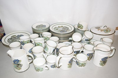 Lot 167 - Quantity of Wedgwood Iona tea and table wares