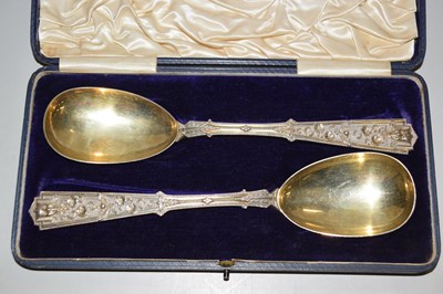 Lot 132 - A cased pair of electro plated spoons
