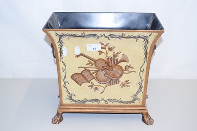 Lot 44 - A reproduction Toll ware style jardiniere