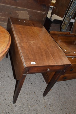 Lot 276 - An early 19th Century mahogany Pembroke table