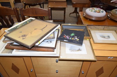 Lot 295 - Mixed Lot: Various framed pictures