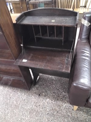 Lot 326 - A 1930's oak hall bureau