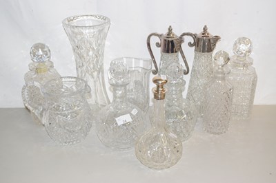 Lot 24 - Mixed Lot: Various clear glass decanters,...