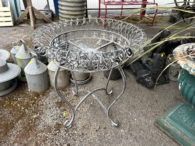 Lot 150c - Wirework round planter