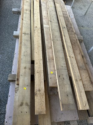 Lot 277 - Large wooden pallet