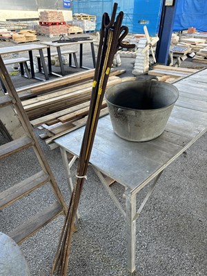 Lot 287 - qty iron twisted garden stakes
