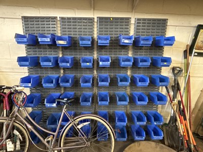 Lot 907 - A group of plastic Fix System workshop storage...