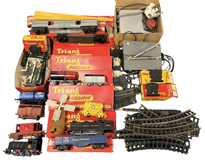 Lot 22 - A mixed lot of various Triang, Hornby Dublo...