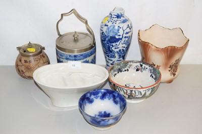 Lot 16 - Mixed Lot: Blue and white Chinese vase (large...