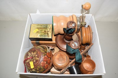 Lot 79 - Mixed Lot: Various wooden wares to include...