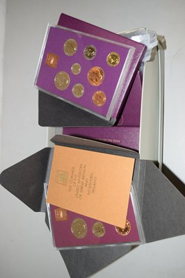 Lot 81 - Mixed Lot: Various British proof coin sets to...