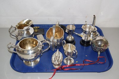 Lot 174 - Mixed Lot: Various silver plated tea wares and...