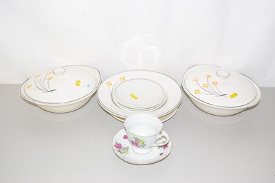 Lot 523 - Quantity of Churchill pottery and others
