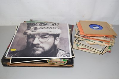 Lot 528 - Quantity of assorted LP's and singles