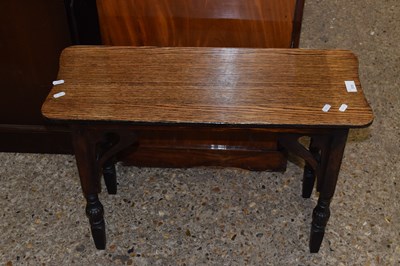 Lot 315 - A small oak side table on turned legs