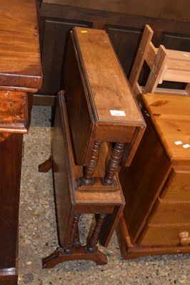 Lot 320 - Late Victorian two tier Sutherland table