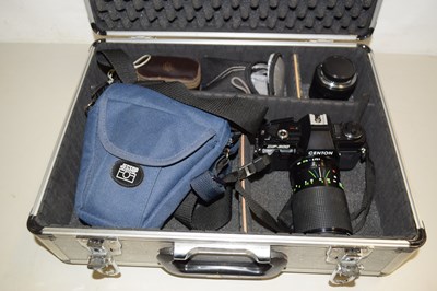 Lot 647 - A Centon DF300 camera and assorted lenses,...