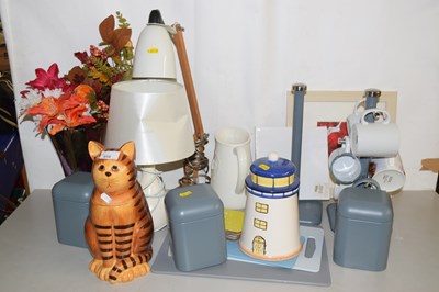 Lot 658 - Assorted kitchenalia