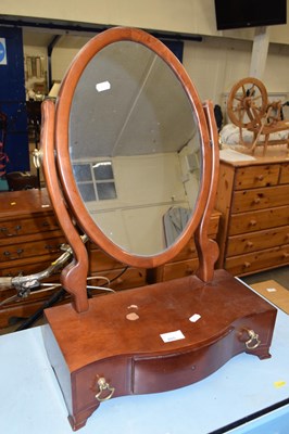Lot 805 - A Georgian style dressing table mirror
