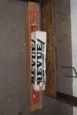 Lot 694 - A tripod and a tripod screen (2)
