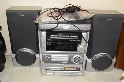 Lot 715 - An Aiwa stereo hi-fi system and speakers