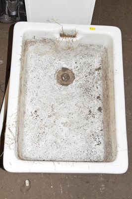 Lot 791 - A Belfast style sink