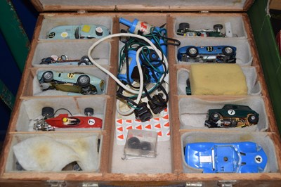 Lot 776 - A box of assorted toy cars